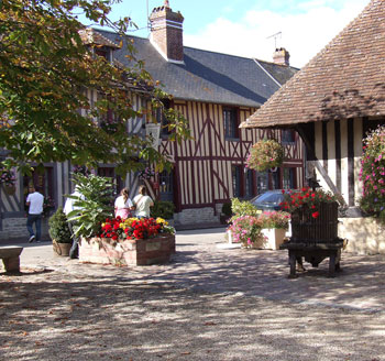 Restaurant Square